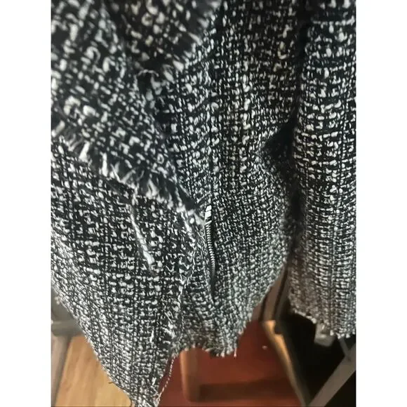 Renee C. Fringed Black & White Boucle Tweed Cropped Blazer Size 2XL - Picture 3 of 5